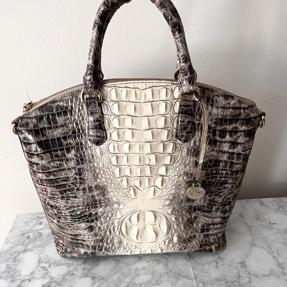 EUC Authentic Brahmin Duxbury